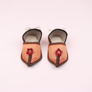 ethnic baby jutti baby mojari shoes traditional baby footwear embroidered infant jutti newborn ethnic shoes indian baby slippers festive baby shoes soft sole baby jutti baby girl ethnic shoes baby boy mojari floral bead baby shoes
